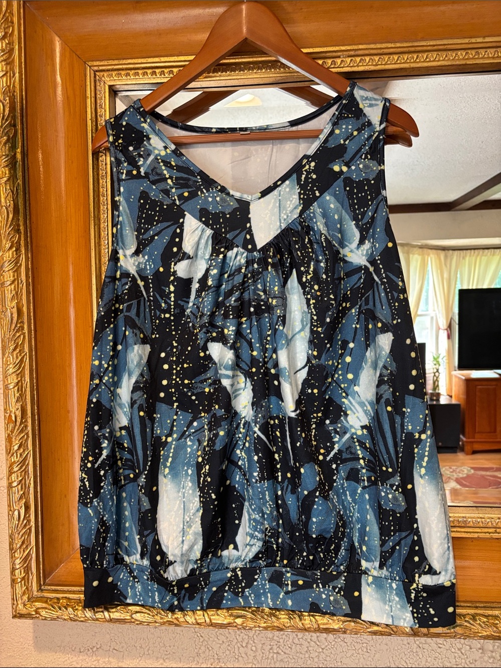 Amazon Blue Floral Print Banded Tank - Size XL